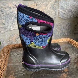 Girl's Bogs waterproof boots
